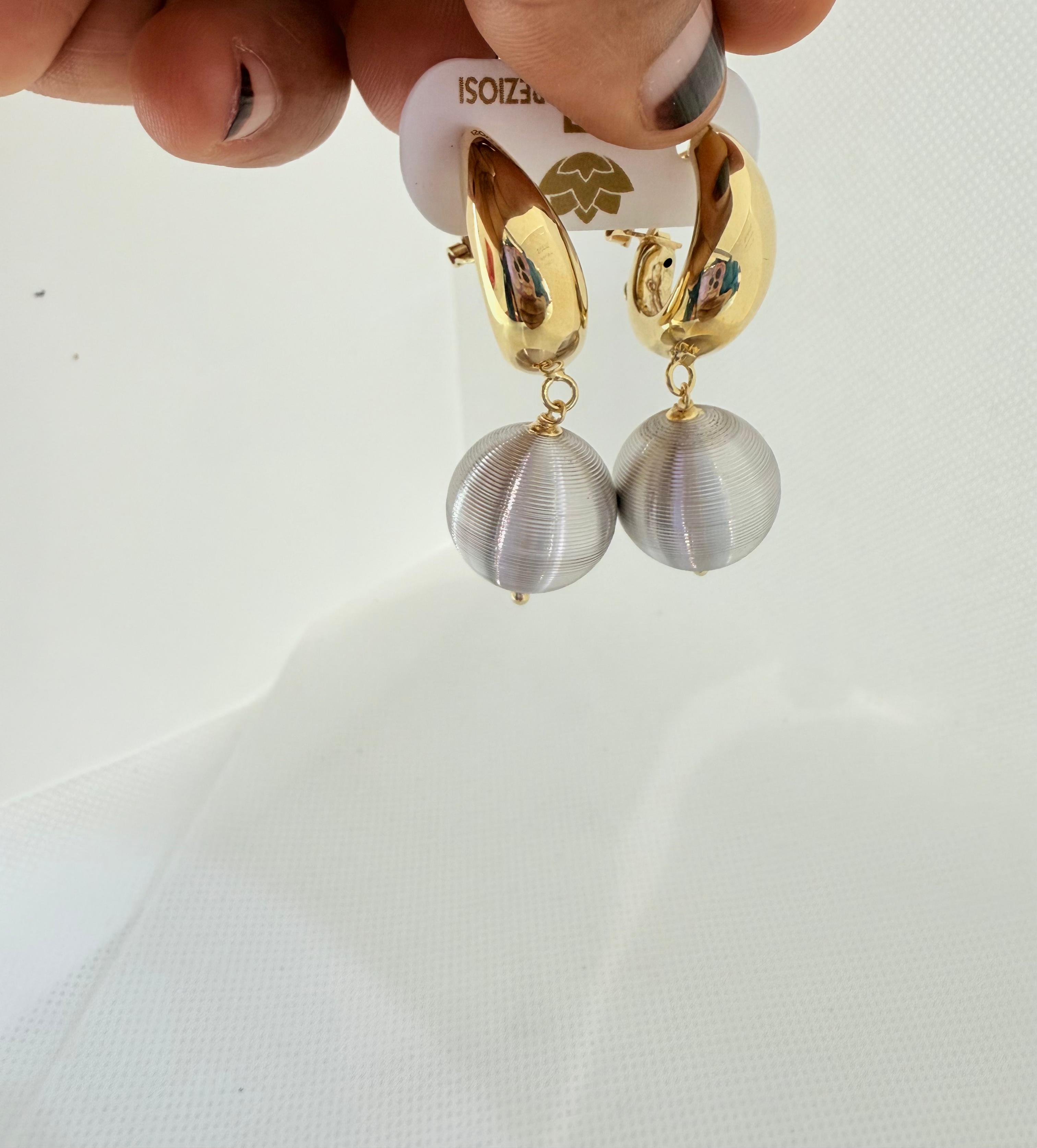 female gold earrings